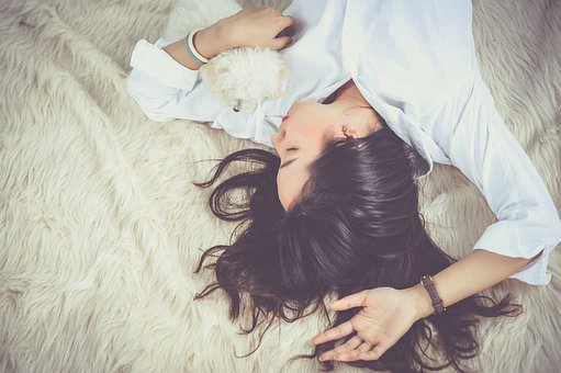 CBD do spania – naturalne rozwiązanie na bezsenność